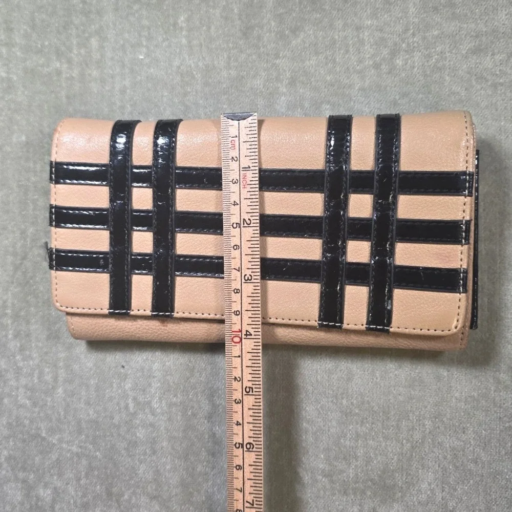 American Glamour Badgley Mischka Tan Black Patent Striped Trifold Wallet Womens